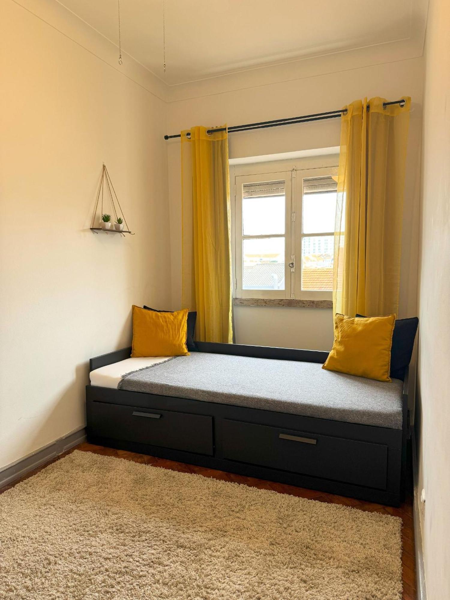Casas Da Eva - Campolide Apartment Lisbon Bagian luar foto